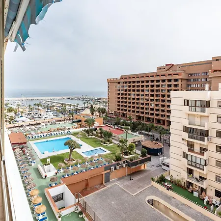 Marina View, Sunny One Bedroom Pyr * Fuengirola