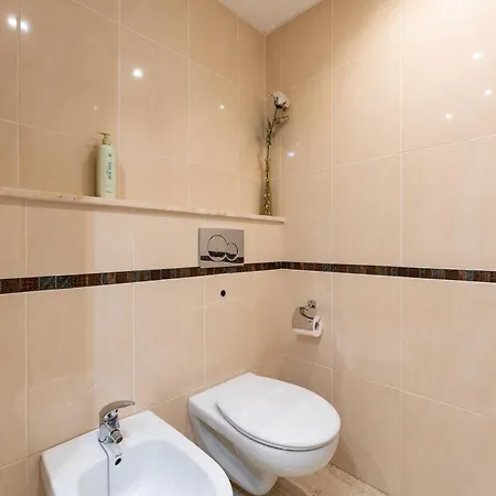 Hotel apartamentowy Marina View, Sunny One Bedroom Pyr *