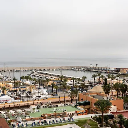 Hotel apartamentowy Marina View, Sunny One Bedroom Pyr Fuengirola