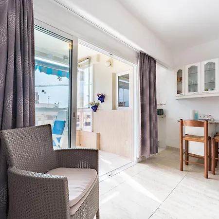 Lejlighedshotel Marina View, Sunny One Bedroom Pyr Fuengirola