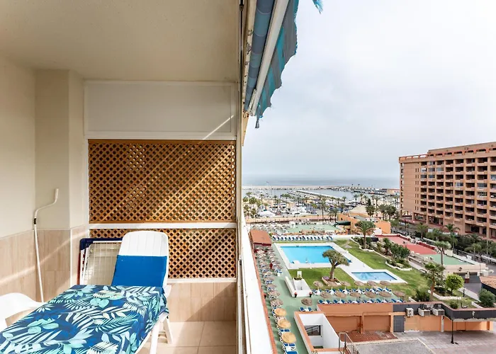 Marina View, Sunny One Bedroom Pyr Fuengirola